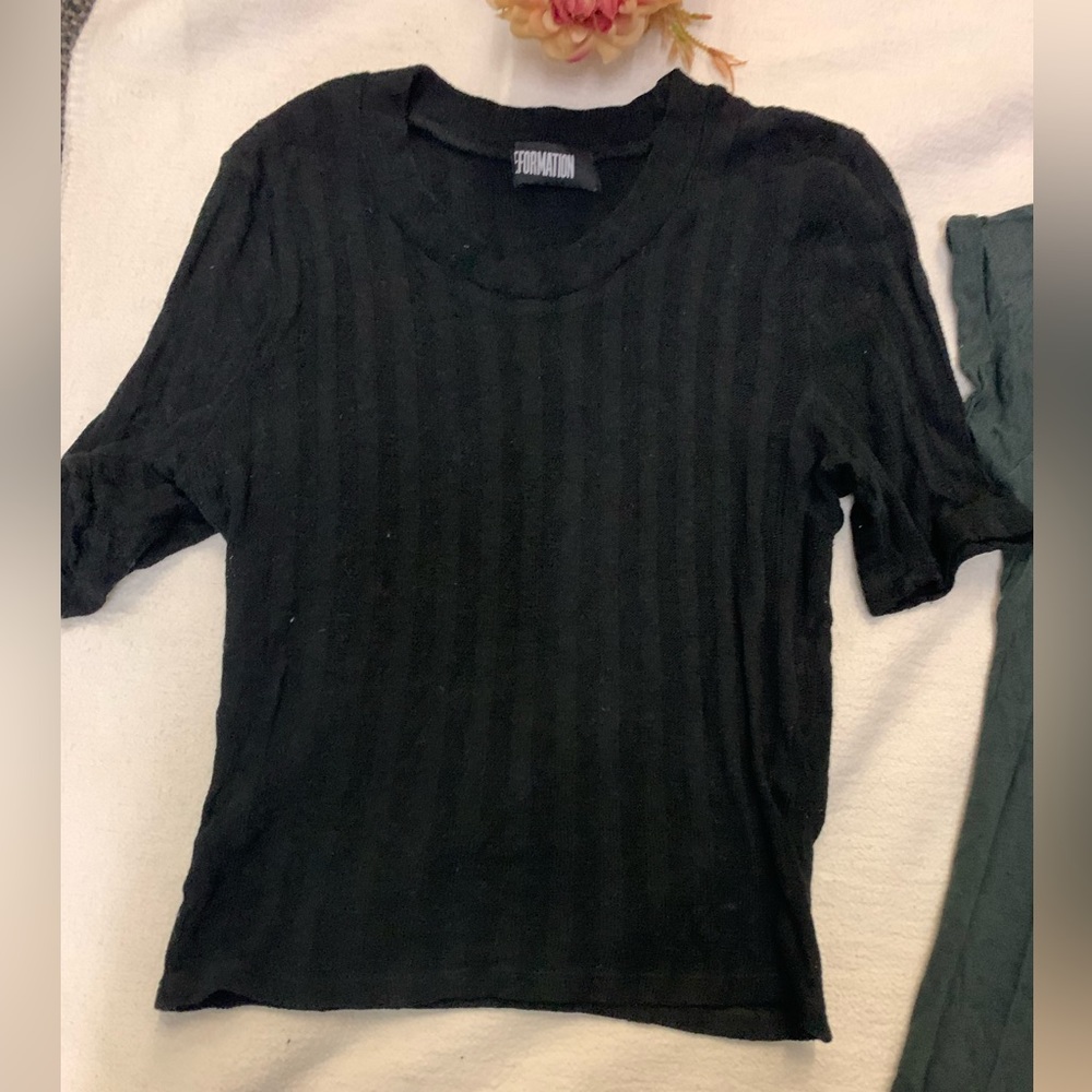 Reformation t shirt 👚 (2pieces ) - Picture 5 of 5
